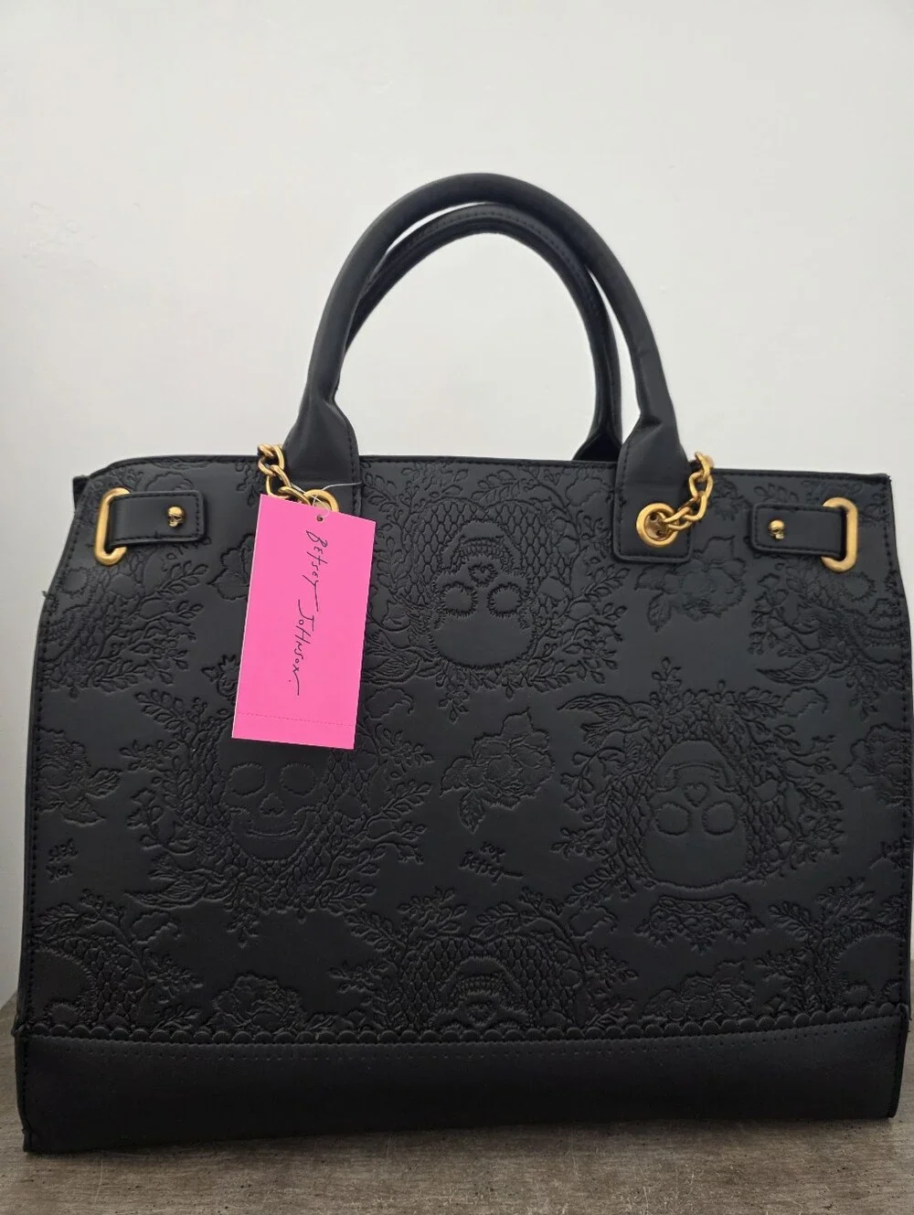 Betsey Johnson Skull Tote Bag Halloween Bag 2026 Collection